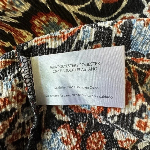 PEACE & PEARLS NWOT FLORAL BOHO PEASANT BLOUSE BUTTON FRONT | SIZE: SMALL - Picture 8 of 9